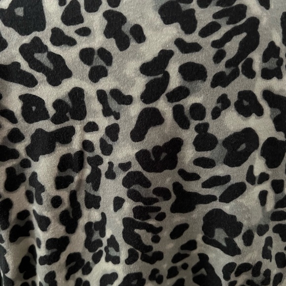 Jones New York Sport Animal Print Long Sleeve Pullover Shirt Size M - Picture 8 of 9